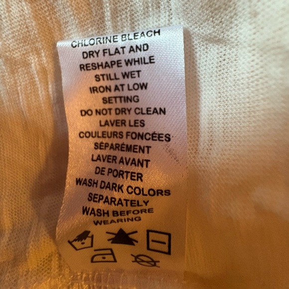 Reitmans Cream Ruffled Short Sleeve Blouse - Picture 5 of 5